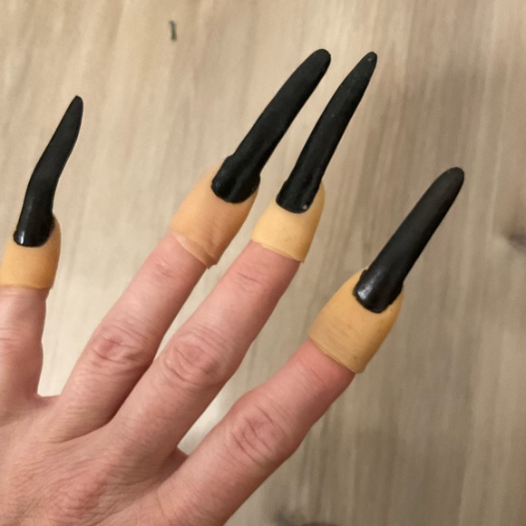 Long black nails fingertips Spirit Halloween Goth Grunge Halloween Party - Picture 8 of 9